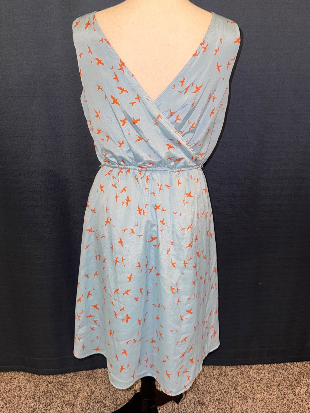 Olive & Oak Light Blue Sleeveless V-Neck Mini Dress with Orange Bird Print - Picture 4 of 10